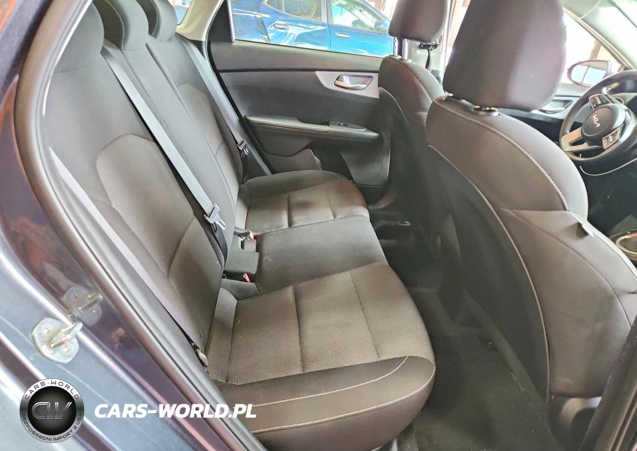 2023 Kia Forte Lxs VIN:3KPF24AD6PE533355 - 10
