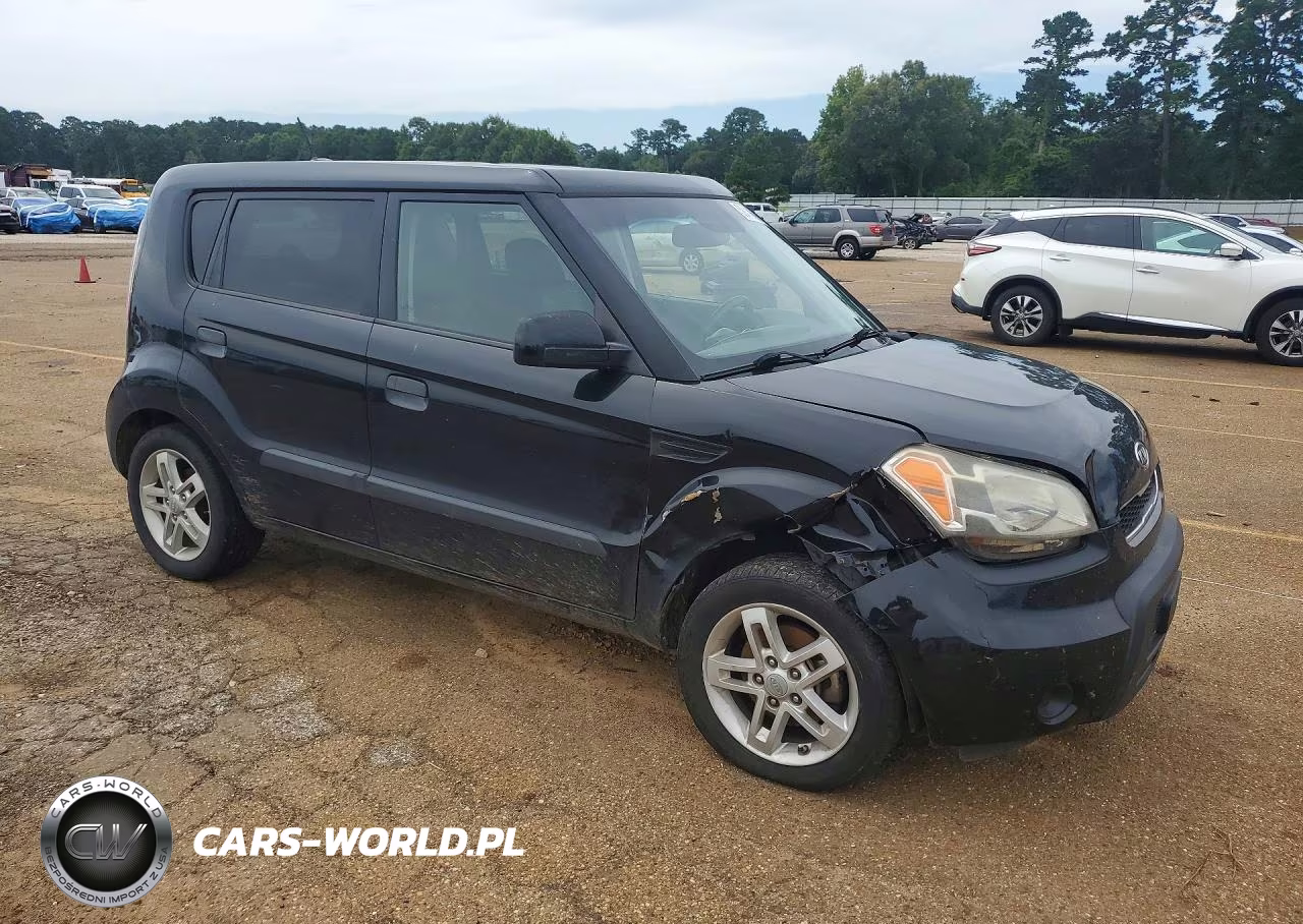 2010 Kia Soul + VIN:KNDJT2A29A7179946 - 4