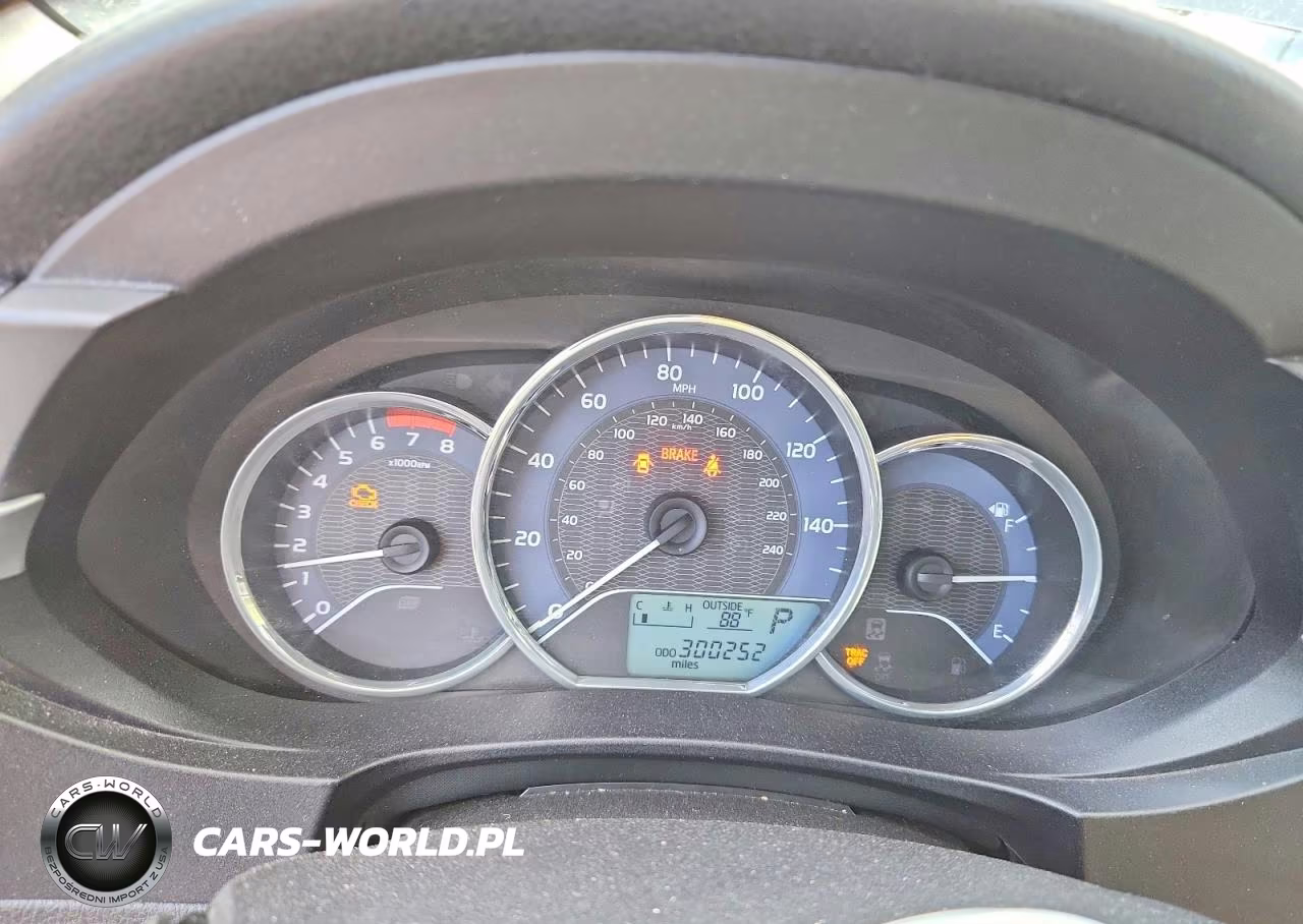 2015 Toyota Corolla Le Plus VIN:2T1BURHE1FC265185 - 9
