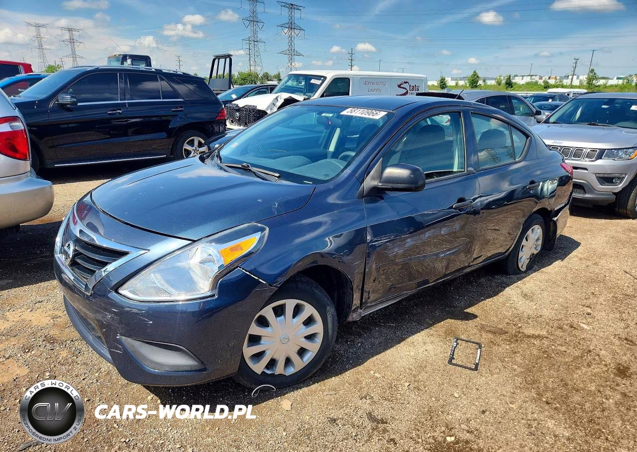 2015 Nissan Versa 1.6 S – zdjęcie 1 z 12