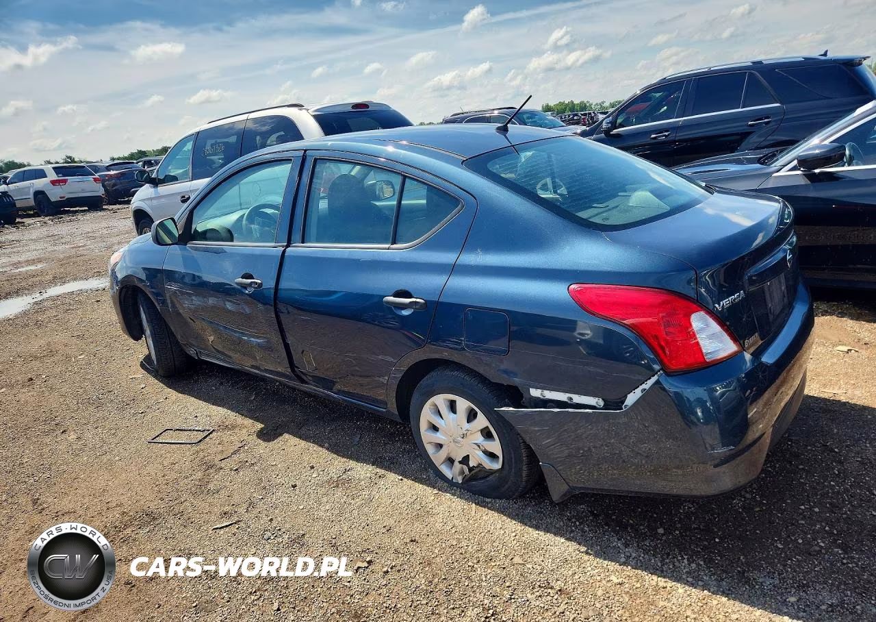 2015 Nissan Versa 1.6 S VIN:3N1CN7AP1FL937117 - 2