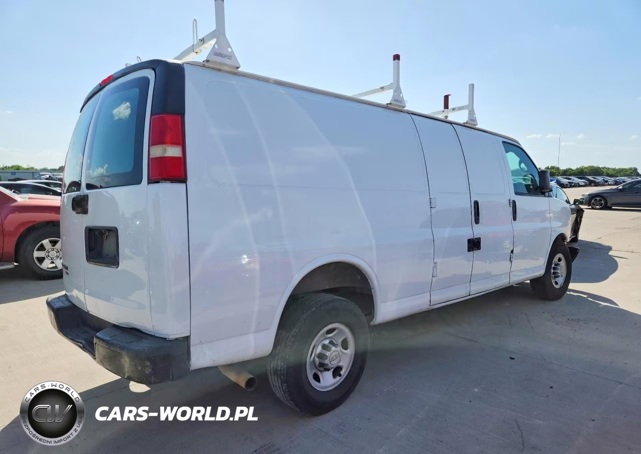 2014 Chevrolet Express G2500 VIN:1GCWGGFA3E1176525 - 3
