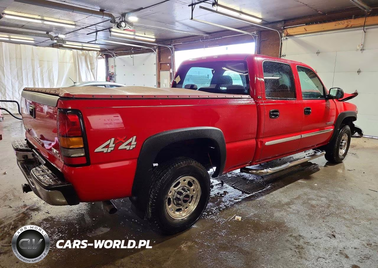 2004 GMC Sierra K2500 Crew Cab VIN:1GTGK23U74F102854 - 3