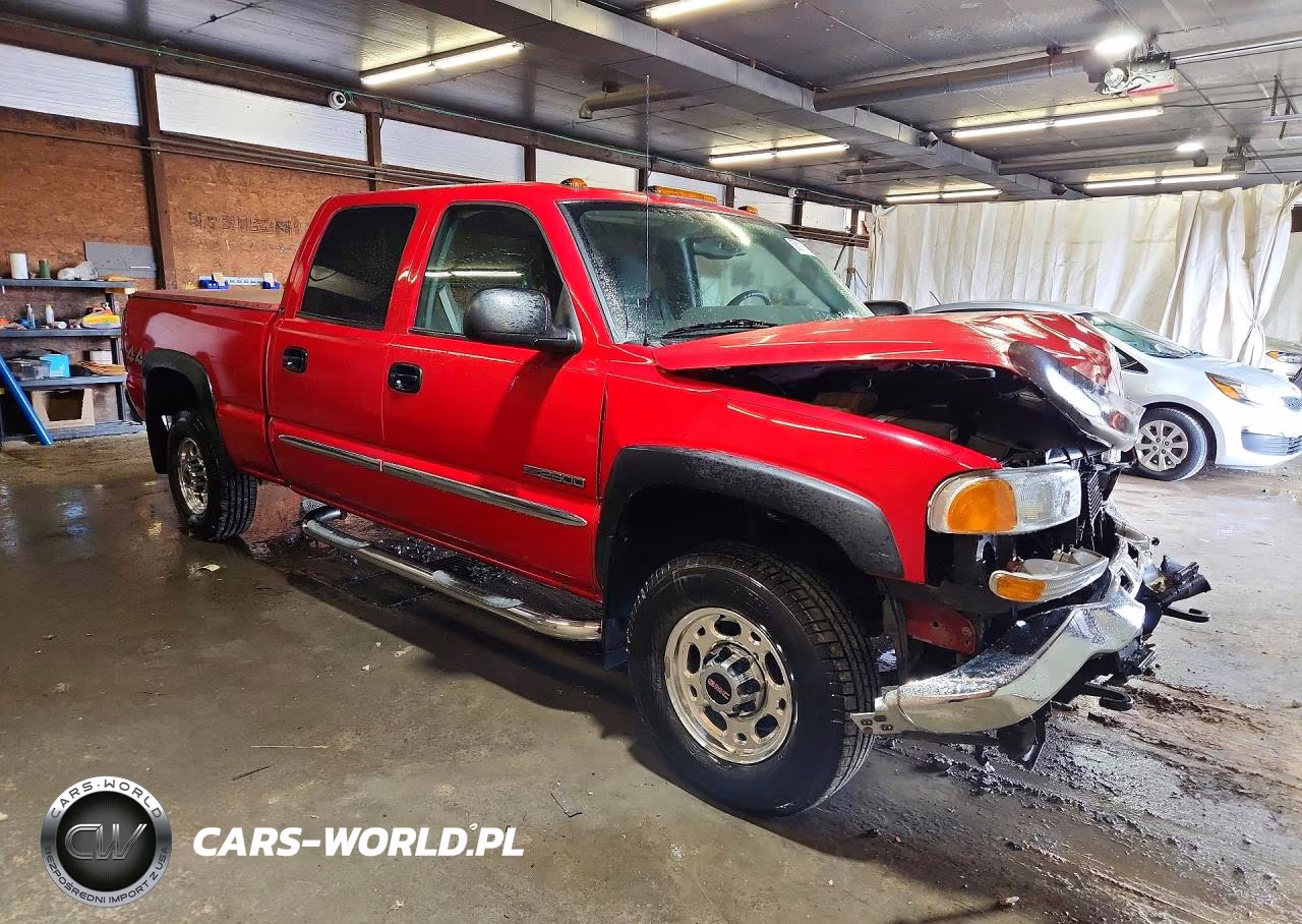 2004 GMC Sierra K2500 Crew Cab VIN:1GTGK23U74F102854 - 4