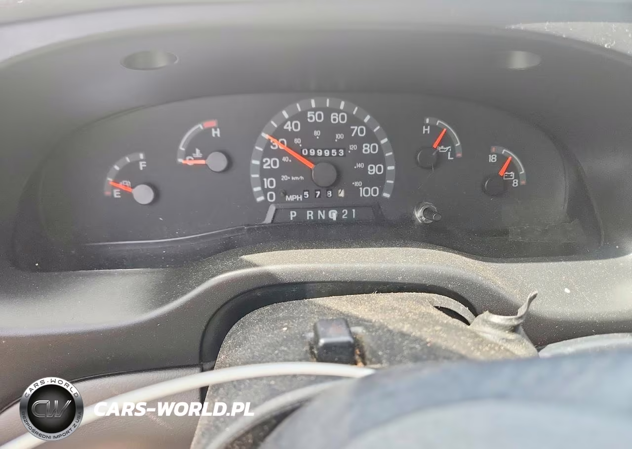 1998 Ford Econoline E350 Super Duty VIN:1FBSS31S3WHB71148 - 9