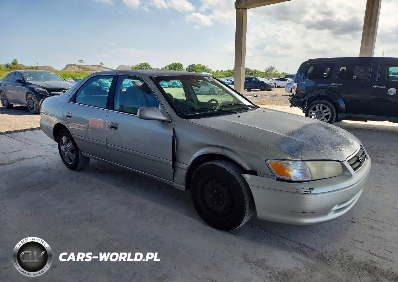 2000 Toyota Camry Le VIN:4T1BG22K5YU012465 - 4