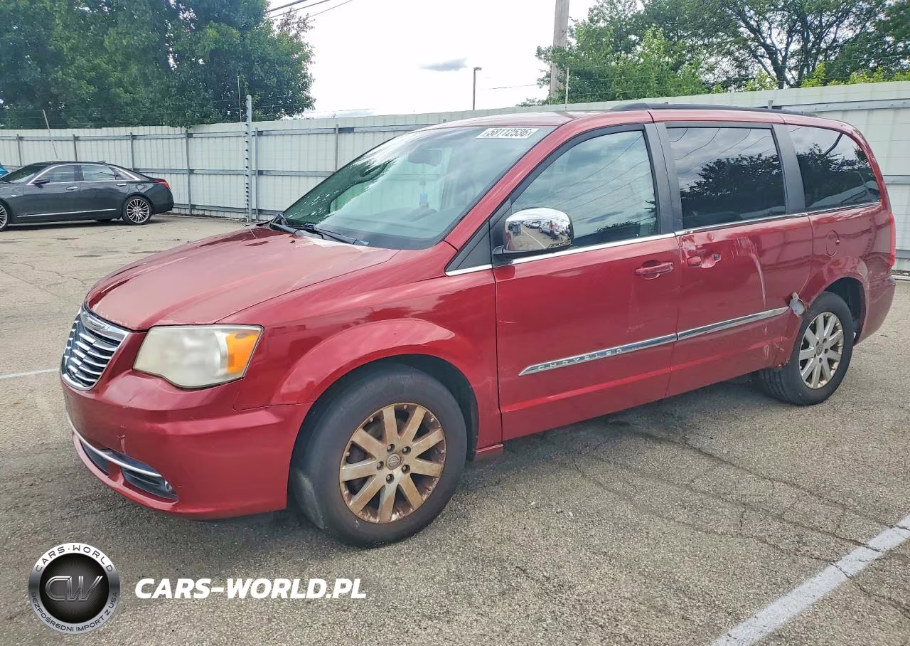 2011 Chrysler Town & Country Touring L – zdjęcie 1 z 13