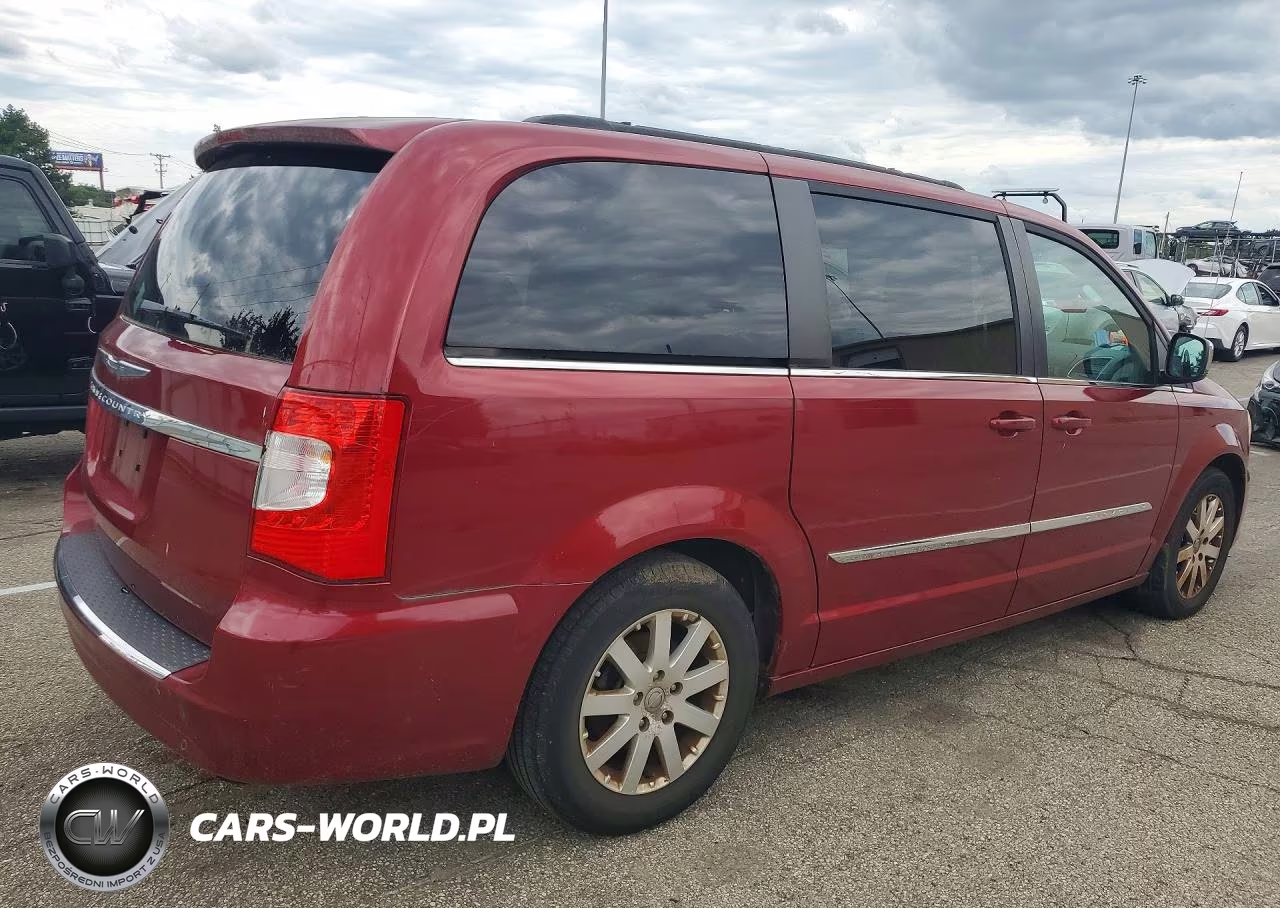2011 Chrysler Town & Country Touring L VIN:2A4RR8DG2BR745709 - 3