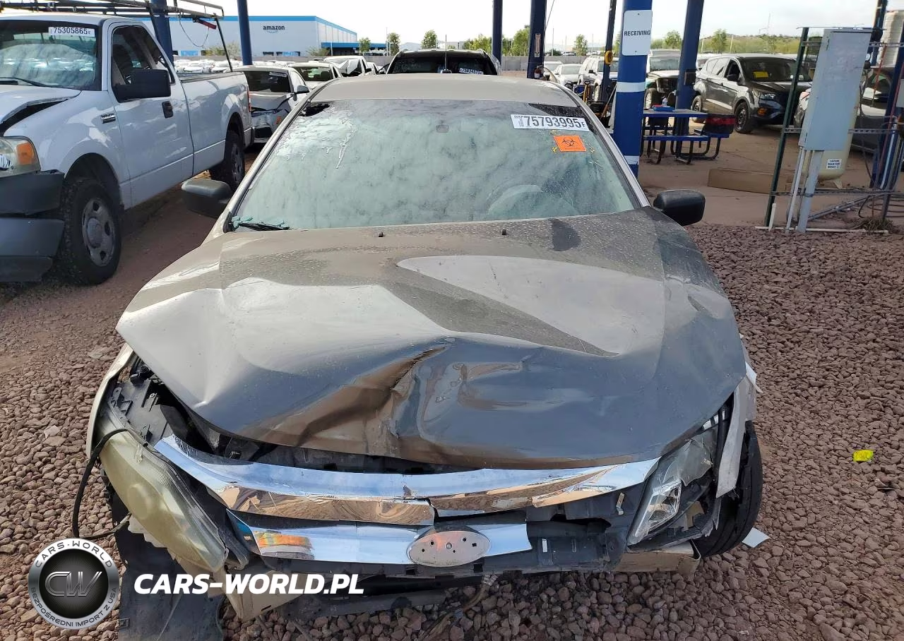 2010 Ford Fusion S VIN:3FAHP0GA4AR197596 - 5