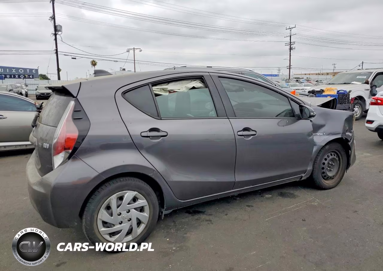 2015 Toyota Prius C One VIN:JTDKDTB38F1101800 - 3