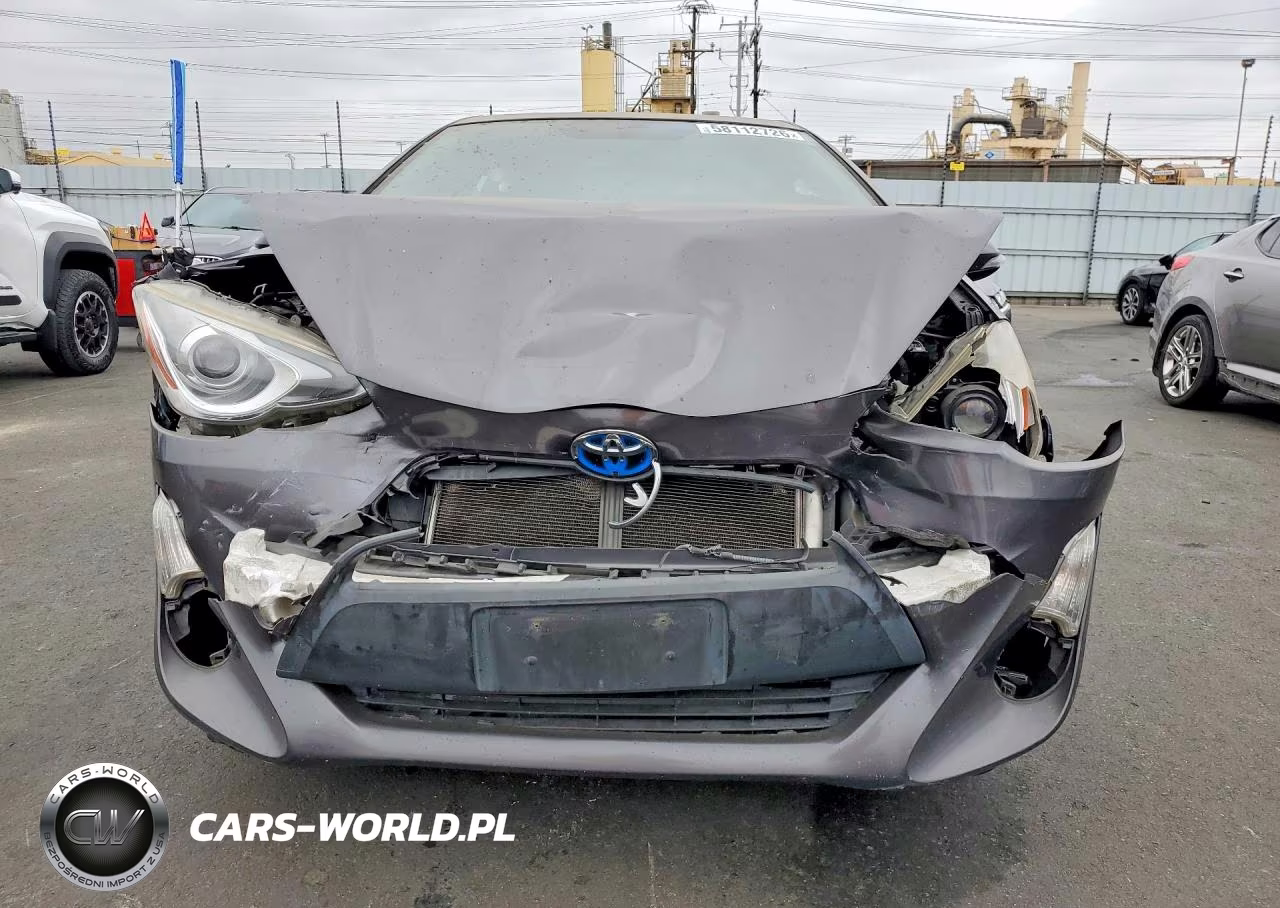 2015 Toyota Prius C One VIN:JTDKDTB38F1101800 - 5
