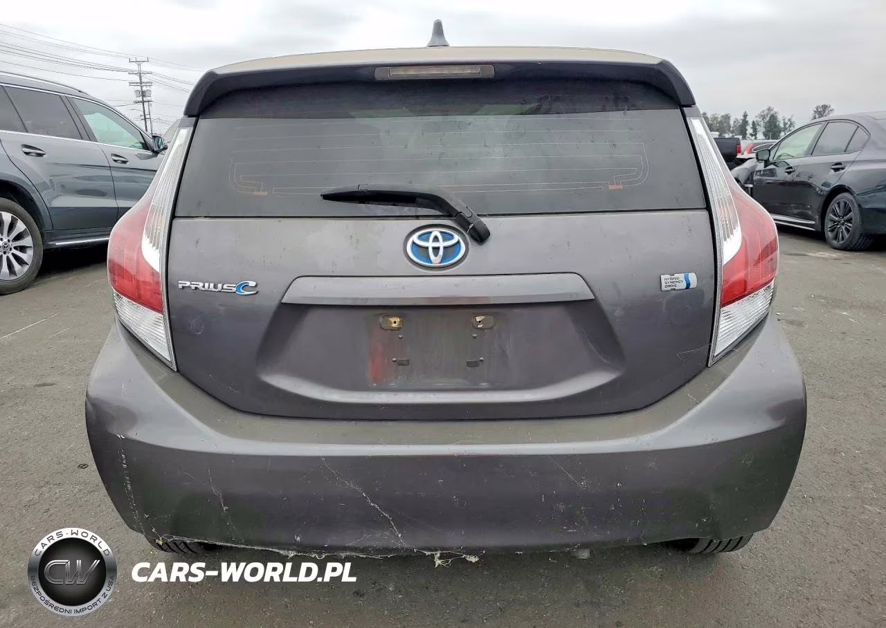 2015 Toyota Prius C One VIN:JTDKDTB38F1101800 - 6
