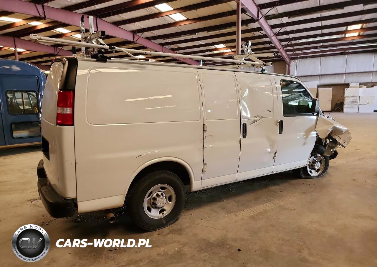 2024 Chevrolet Express G2500 VIN:1GCWGAF75R1164903 - 3