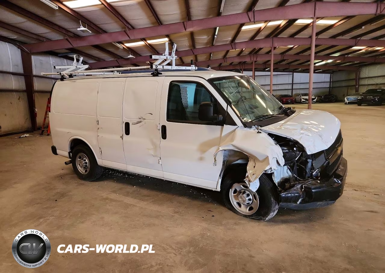 2024 Chevrolet Express G2500 VIN:1GCWGAF75R1164903 - 4