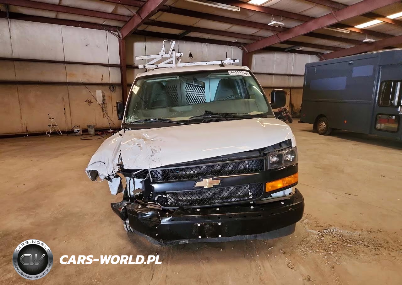 2024 Chevrolet Express G2500 VIN:1GCWGAF75R1164903 - 5