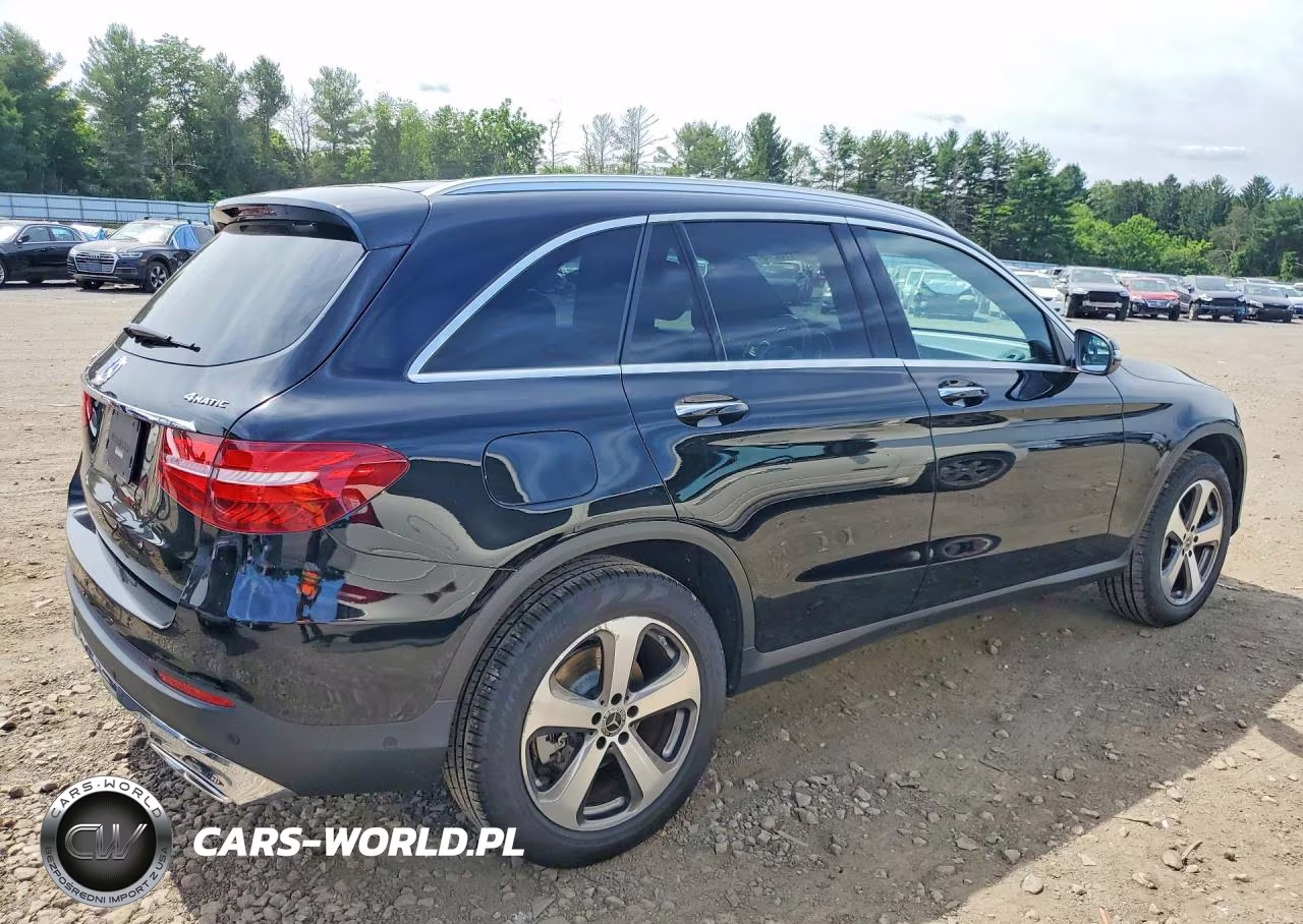 2018 Mercedes-Benz Glc 300 4Matic VIN:WDC0G4KB1JV090470 - 3