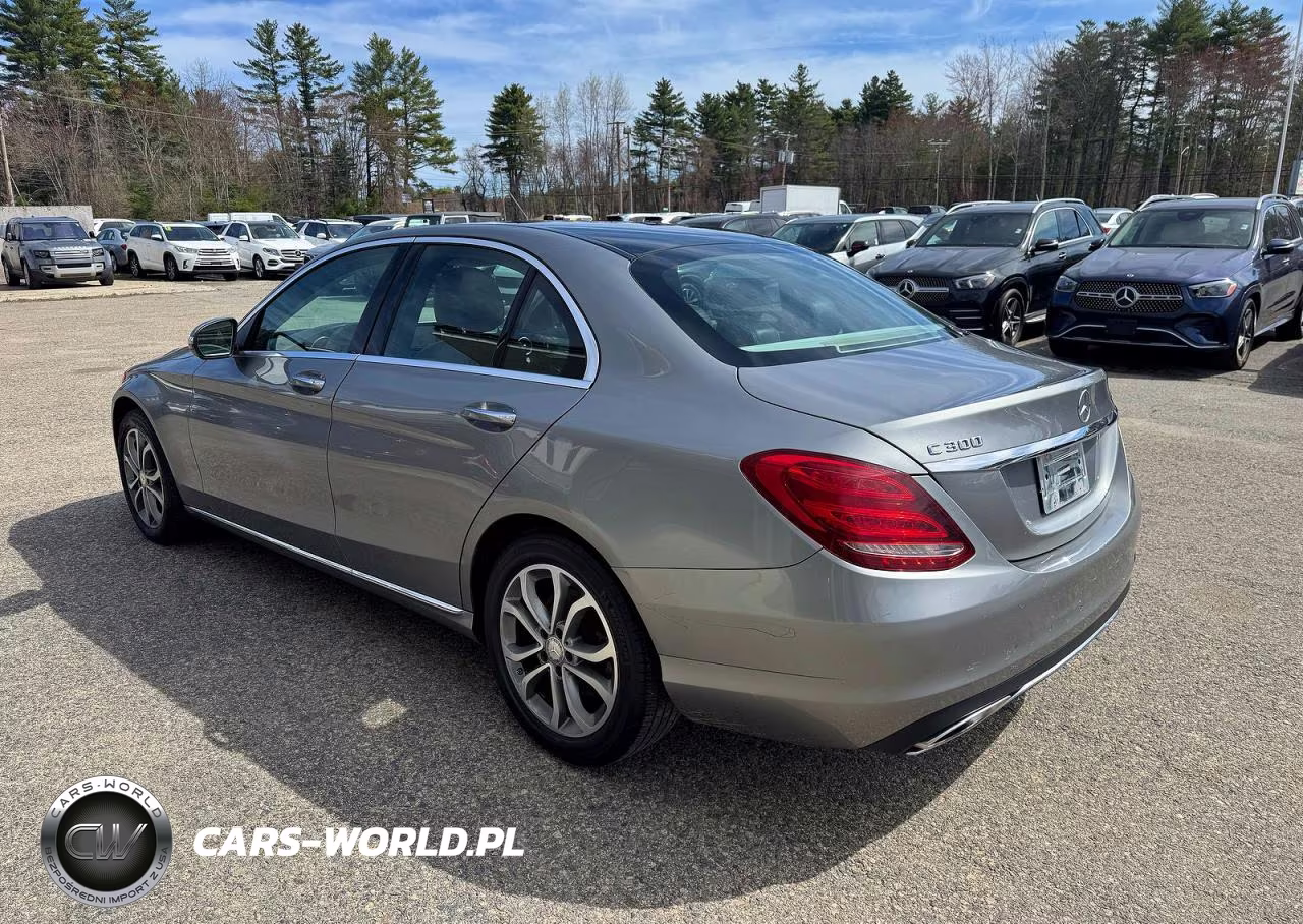 2015 Mercedes-Benz C 300 4Matic VIN:55SWF4KBXFU006816 - 3