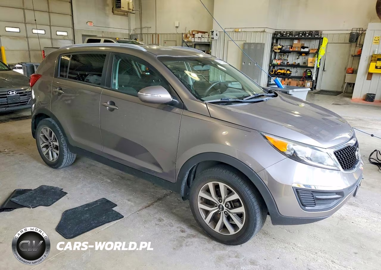 2015 Kia Sportage Lx VIN:KNDPB3AC3F7698638 - 4