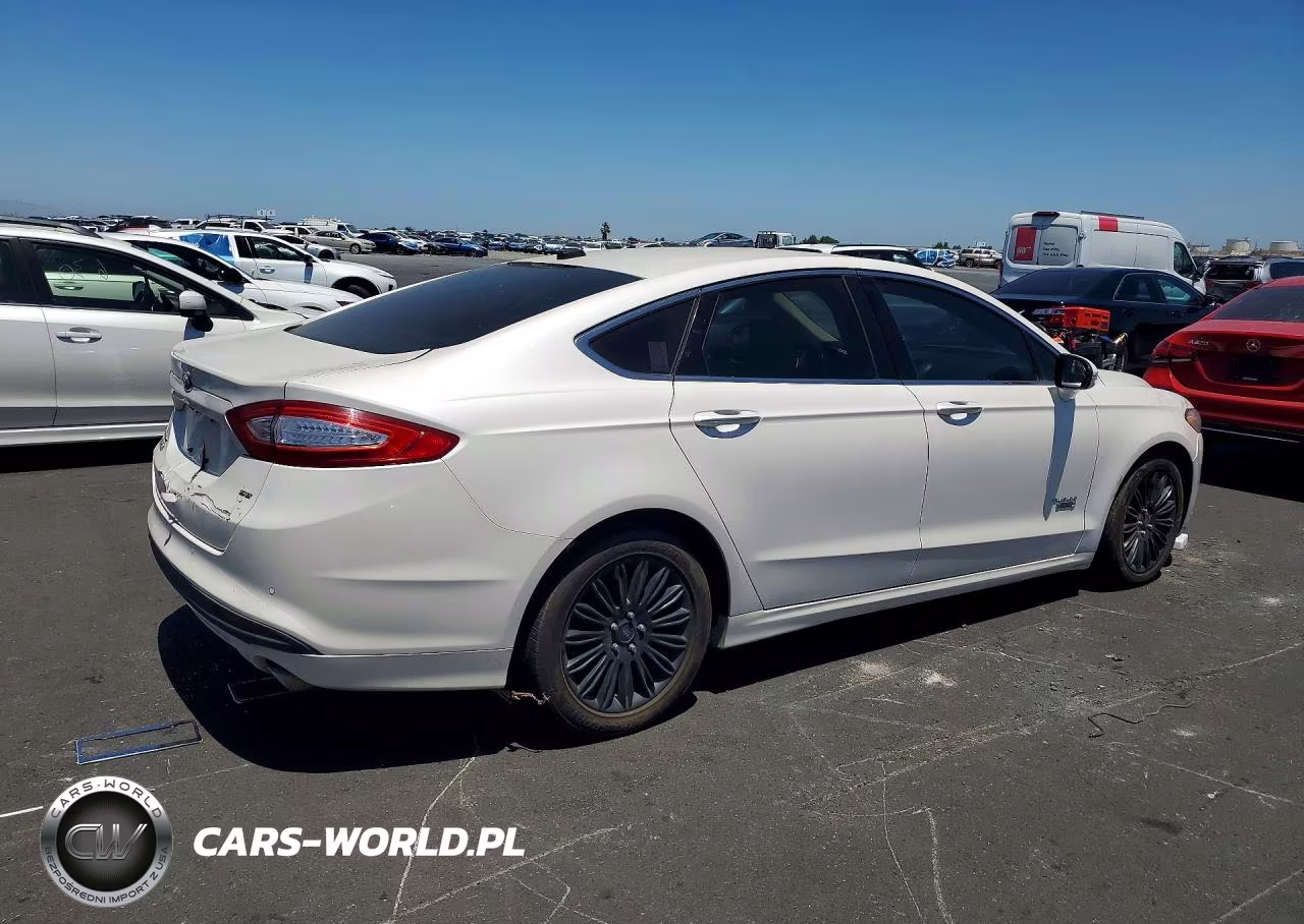 2016 Ford Fusion Se Phev VIN:3FA6P0PU0GR106690 - 3