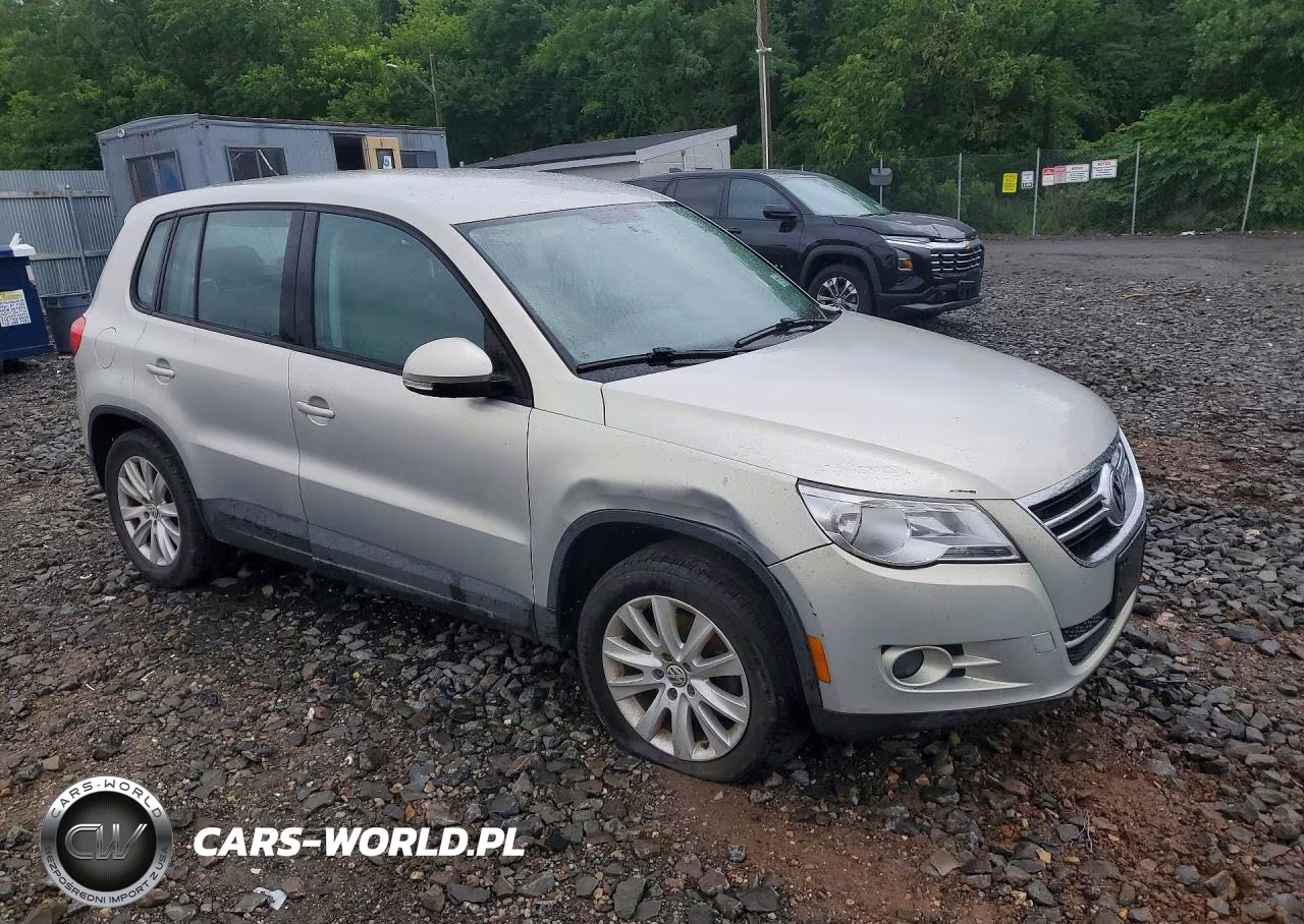 2010 Volkswagen Tiguan Se VIN:WVGBV7AX9AW516379 - 4