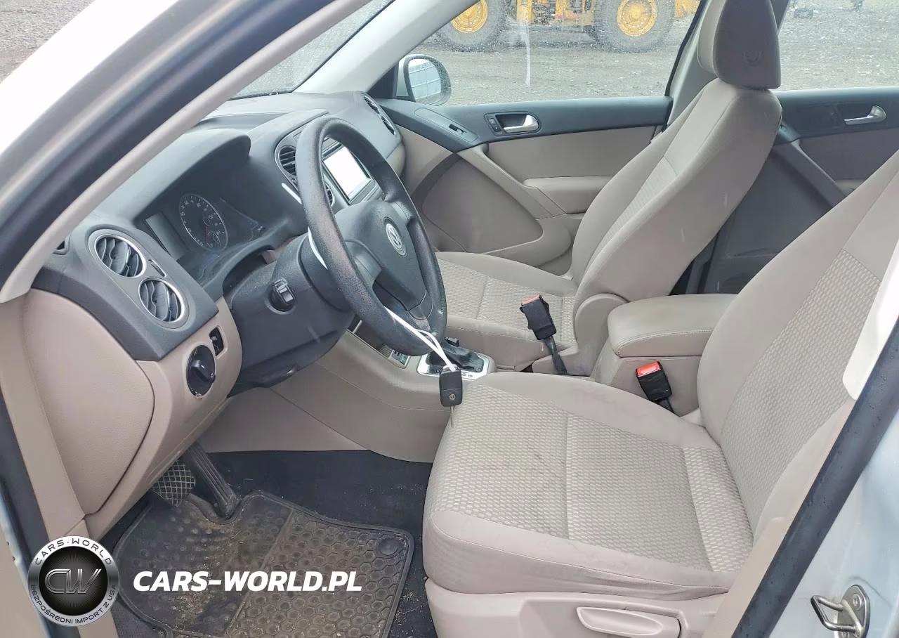 2010 Volkswagen Tiguan Se VIN:WVGBV7AX9AW516379 - 7