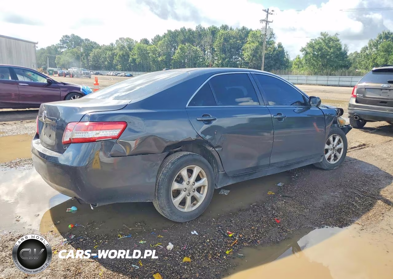2011 Toyota Camry Le VIN:4T1BF3EK4BU731699 - 3