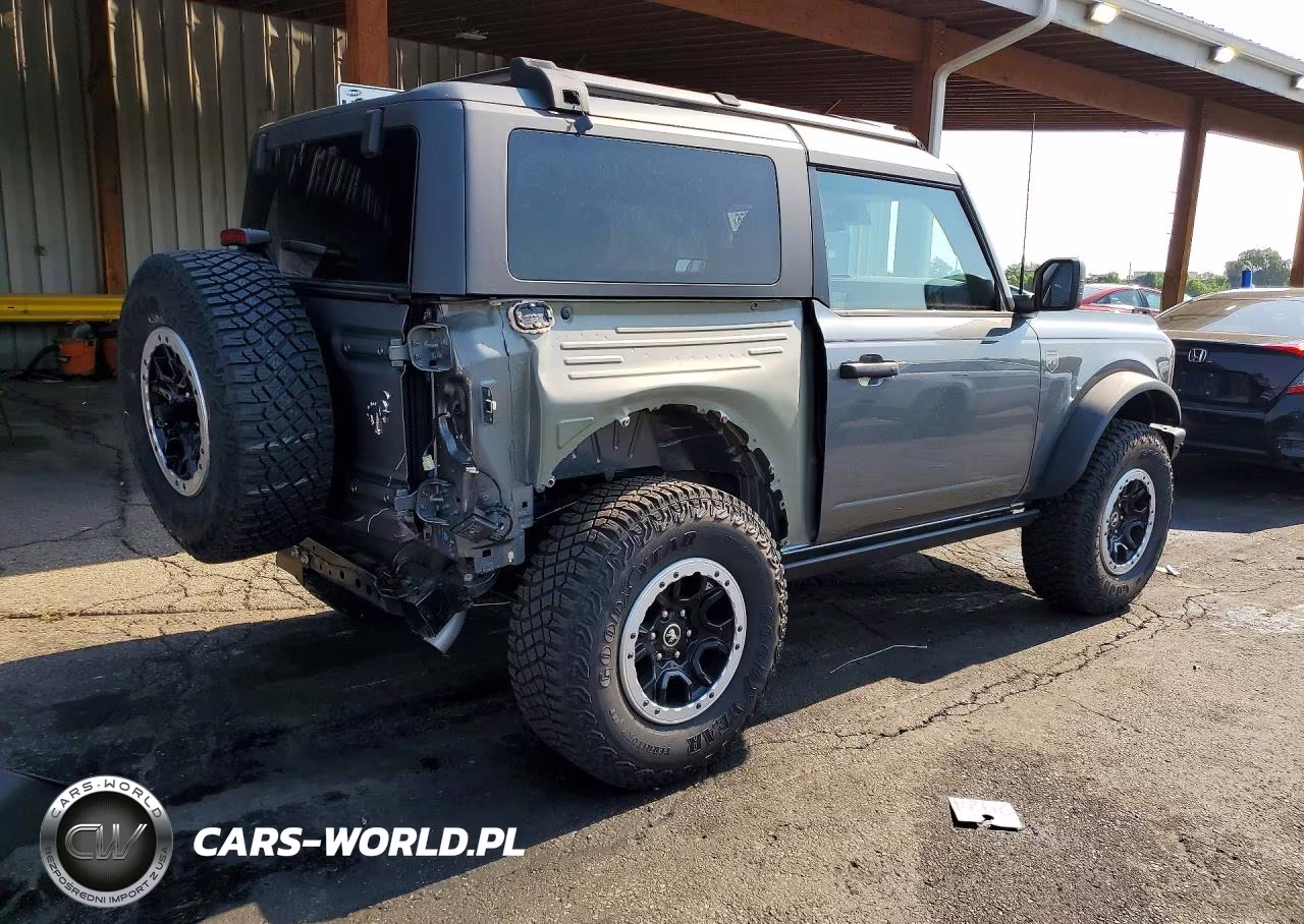 2024 Ford Bronco Big Bend VIN:1FMDE7AH9RLA91146 - 3