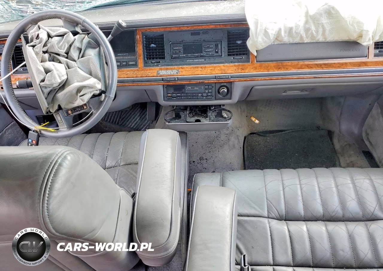 1993 Linc Town Car Executive VIN:1LNLM81W8PY773258 - 8