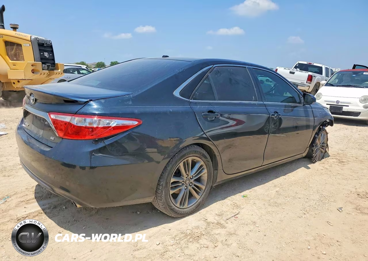 2017 Toyota Camry Se VIN:4T1BF1FK7HU285947 - 3