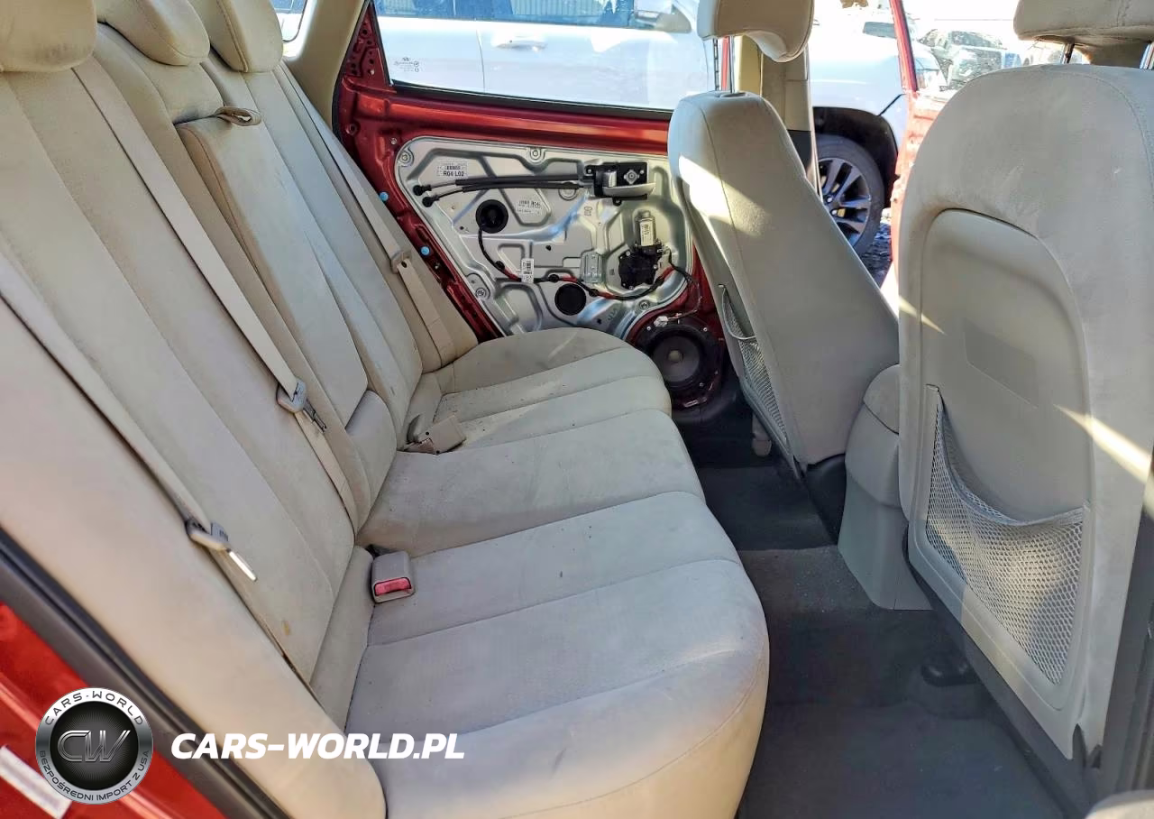 HYUNDAI ELANTRA VIN:KMHDU46D89U788261 - 10