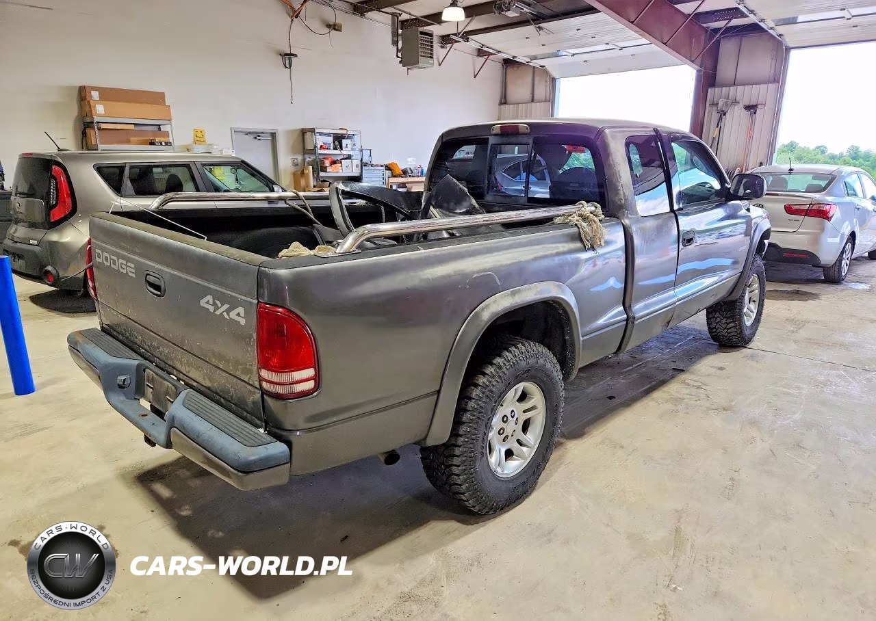 2002 Dodge Dakota Sport VIN:1B7GG32N02S511154 - 3
