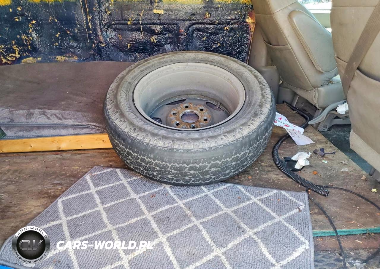 2005 Chevrolet Astro Van VIN:1GCDM19X75B134074 - 10