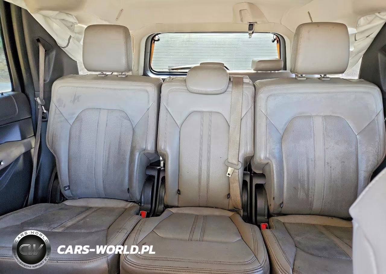 2019 Ford Expedition Limited VIN:1FMJU1KT4KEA32831 - 10