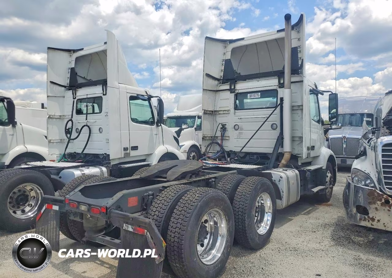 2021 Volvo Vnr - Semi Truck VIN:4V4WC9EH2MN277069 - 4