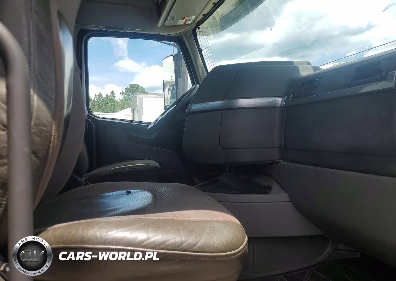 2021 Volvo Vnr - Semi Truck VIN:4V4WC9EH2MN277069 - 5