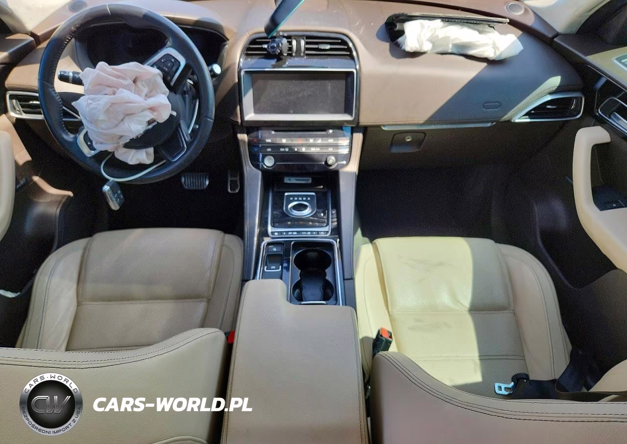 2019 Jaguar F-Pace Prestige VIN:SADCK2FX3KA364079 - 8