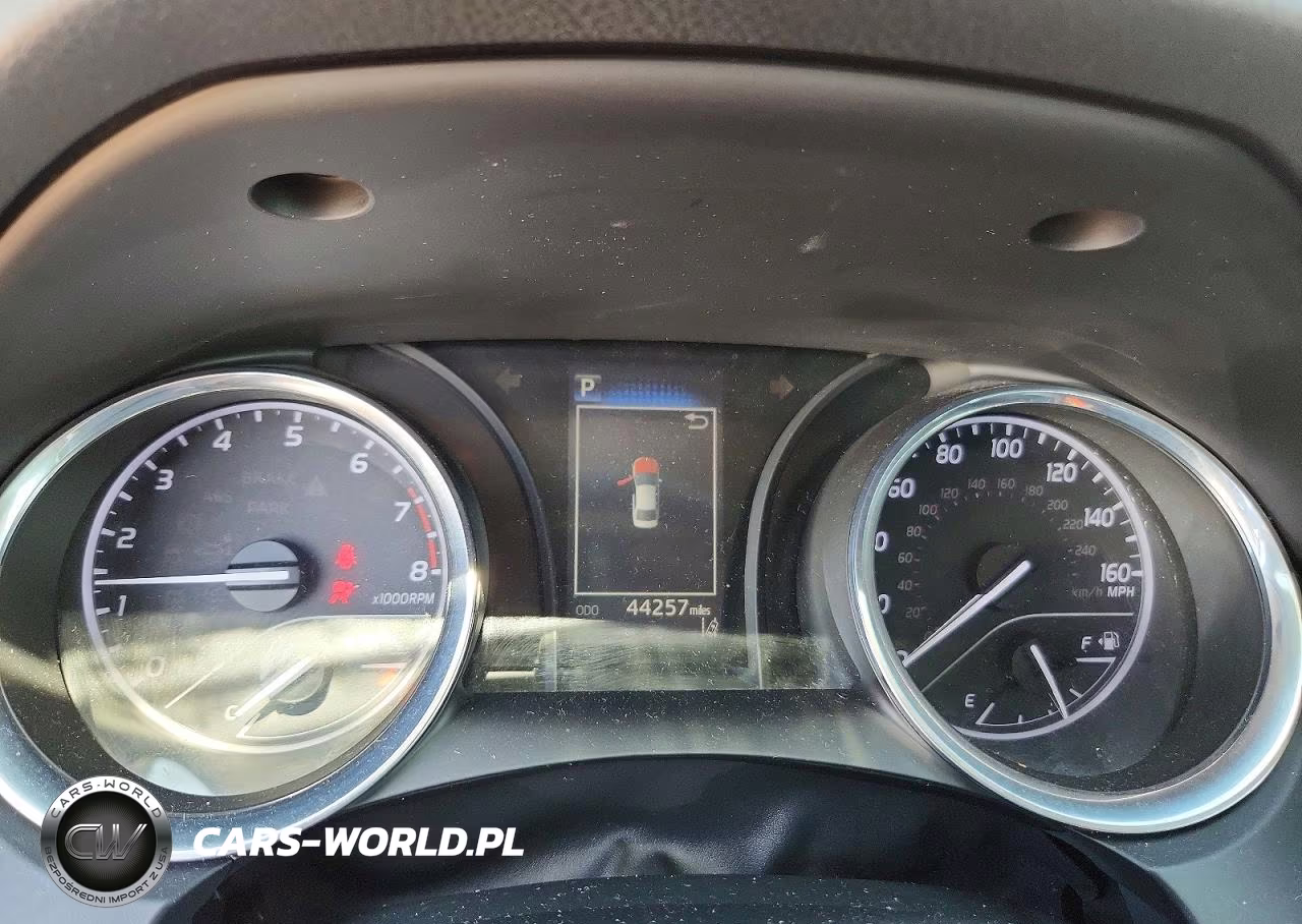 2019 Toyota Camry Le VIN:4T1B11HK1KU227786 - 9