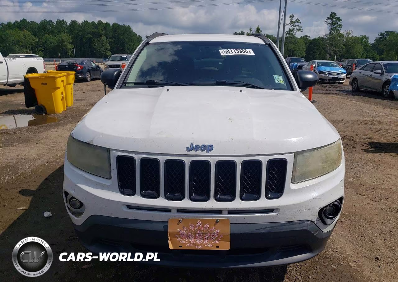 2012 Jeep Compass Latitude VIN:1C4NJCEB5CD719854 - 5