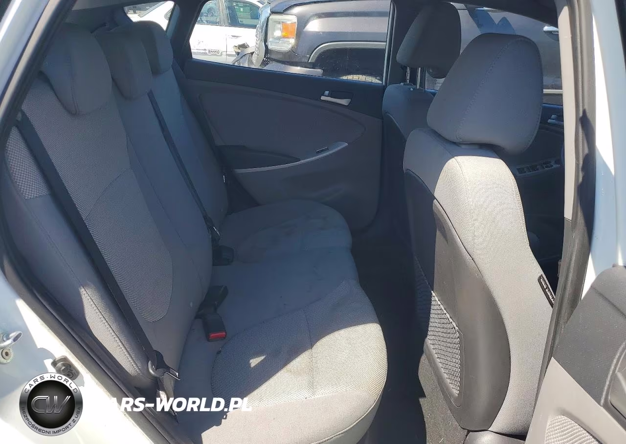 2013 Hyundai Accent Gs VIN:KMHCT5AE5DU063553 - 10