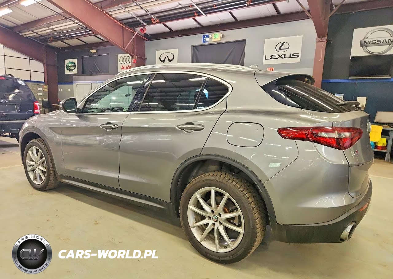 2018 Alfa Romeo Stelvio Ti VIN:ZASFAKBN8J7B67301 - 2