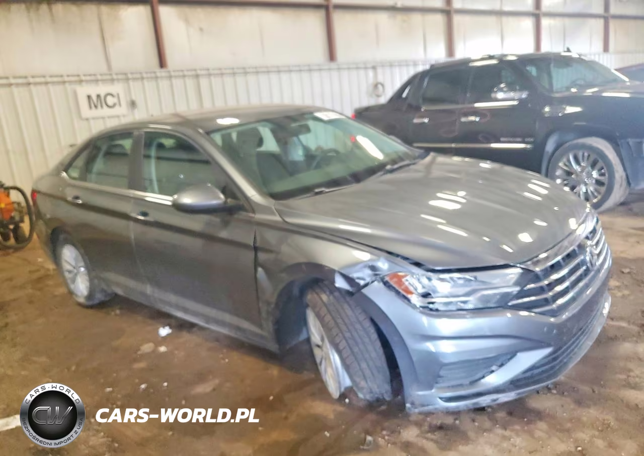 2019 Volkswagen Jetta S VIN:3VWC57BU4KM020692 - 4