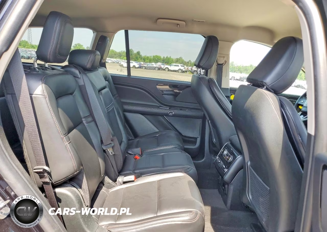 2023 Lincoln Aviator VIN:5LM5J6XC1PGL27149 - 11