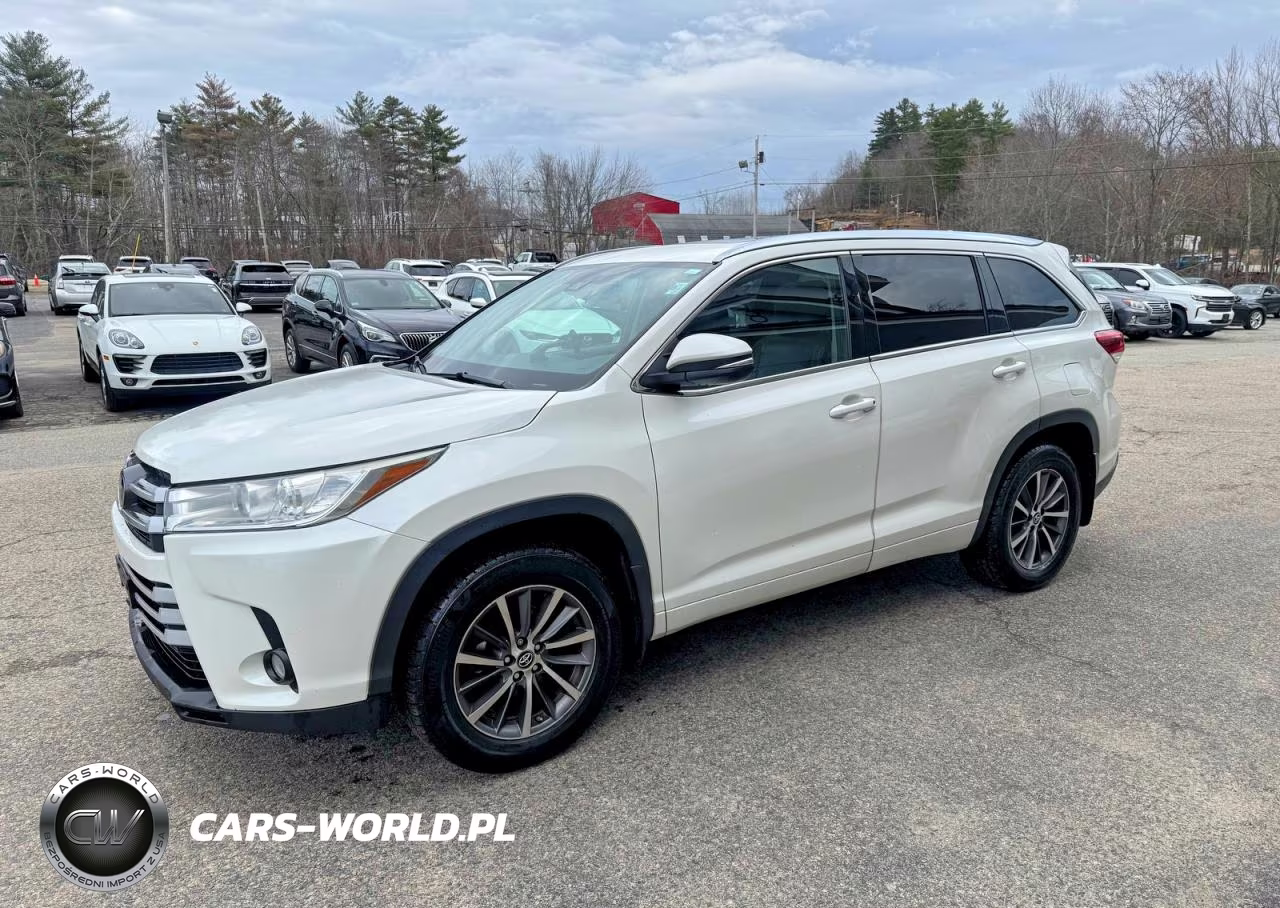 2018 Toyota Highlander Xle VIN:5TDJZRFH7JS537362 - 2