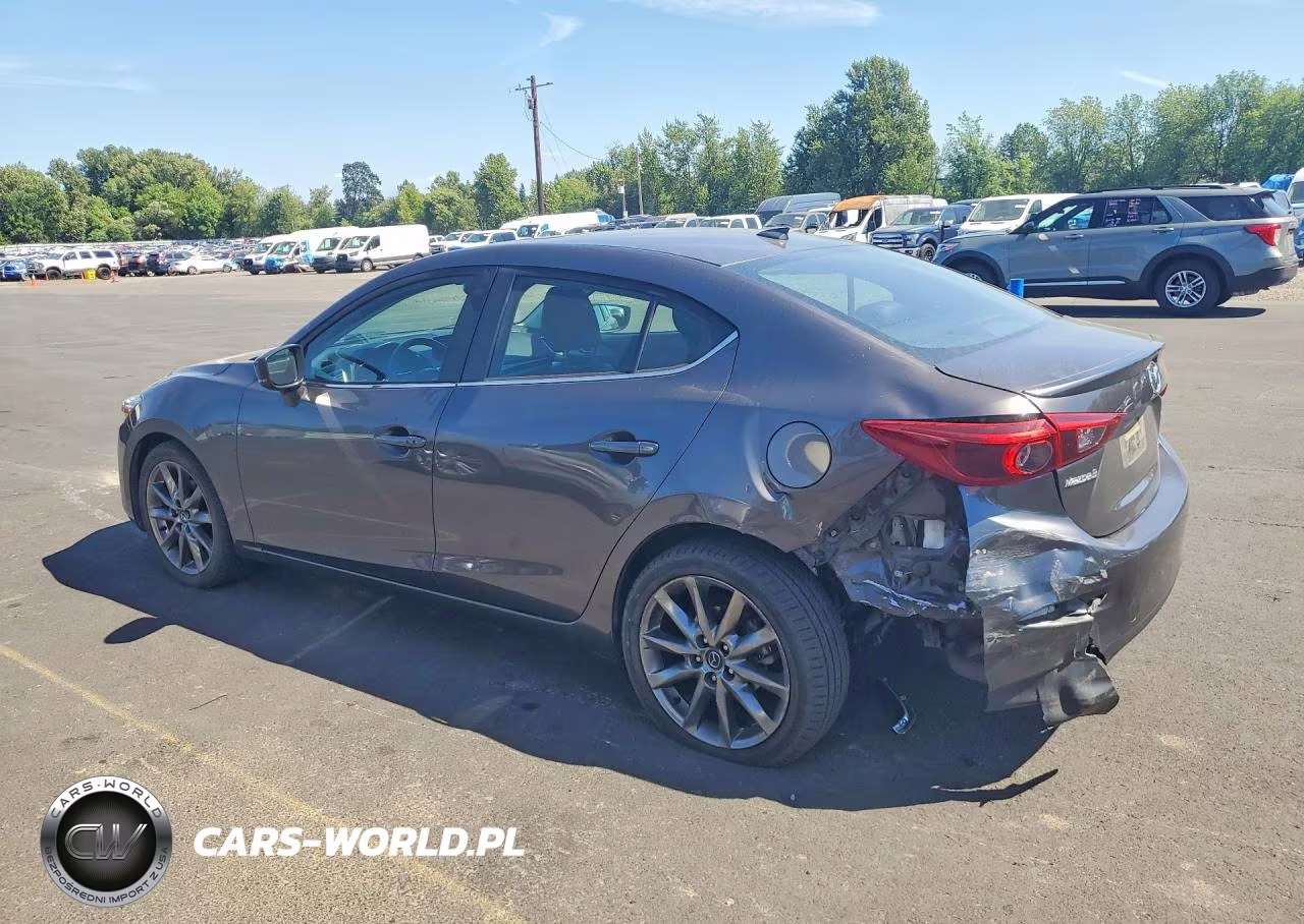 2018 Mazda 3 Grand Touring VIN:3MZBN1W31JM174673 - 2