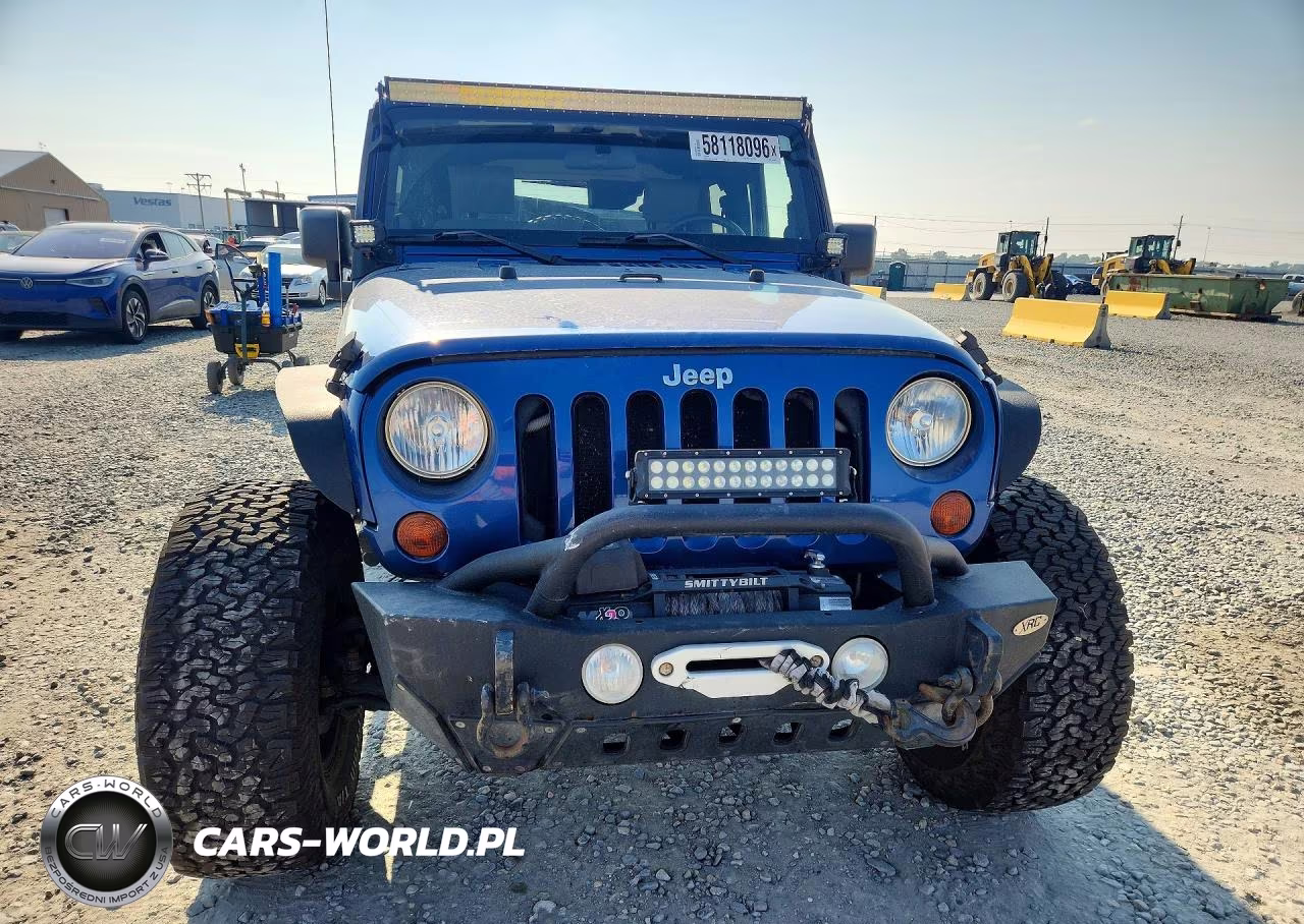 2009 Jeep Wrangler Rubicon VIN:1J8GA641X9L755985 - 5