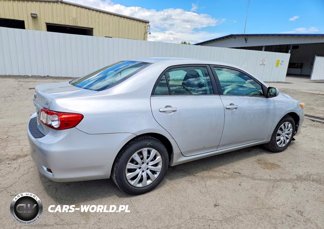 2013 Toyota Corolla Le VIN:2T1BU4EE1DC007401 - 3