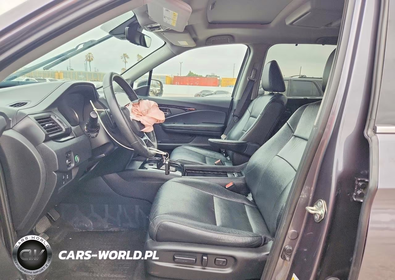 2020 Honda Pilot Touring VIN:5FNYF5H92LB016787 - 7