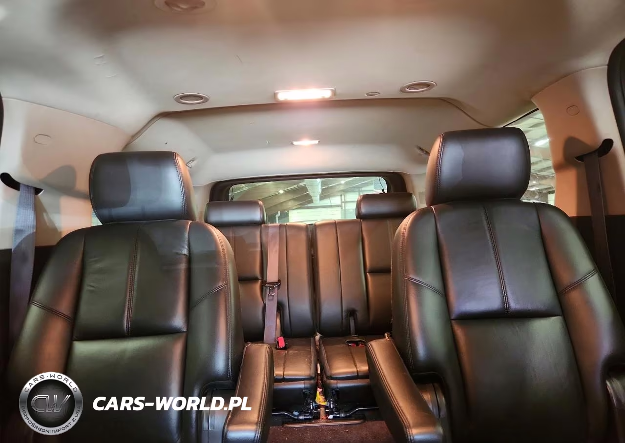 2011 Chevrolet Suburban K1500 Lt VIN:1GNSKJE38BR270207 - 10