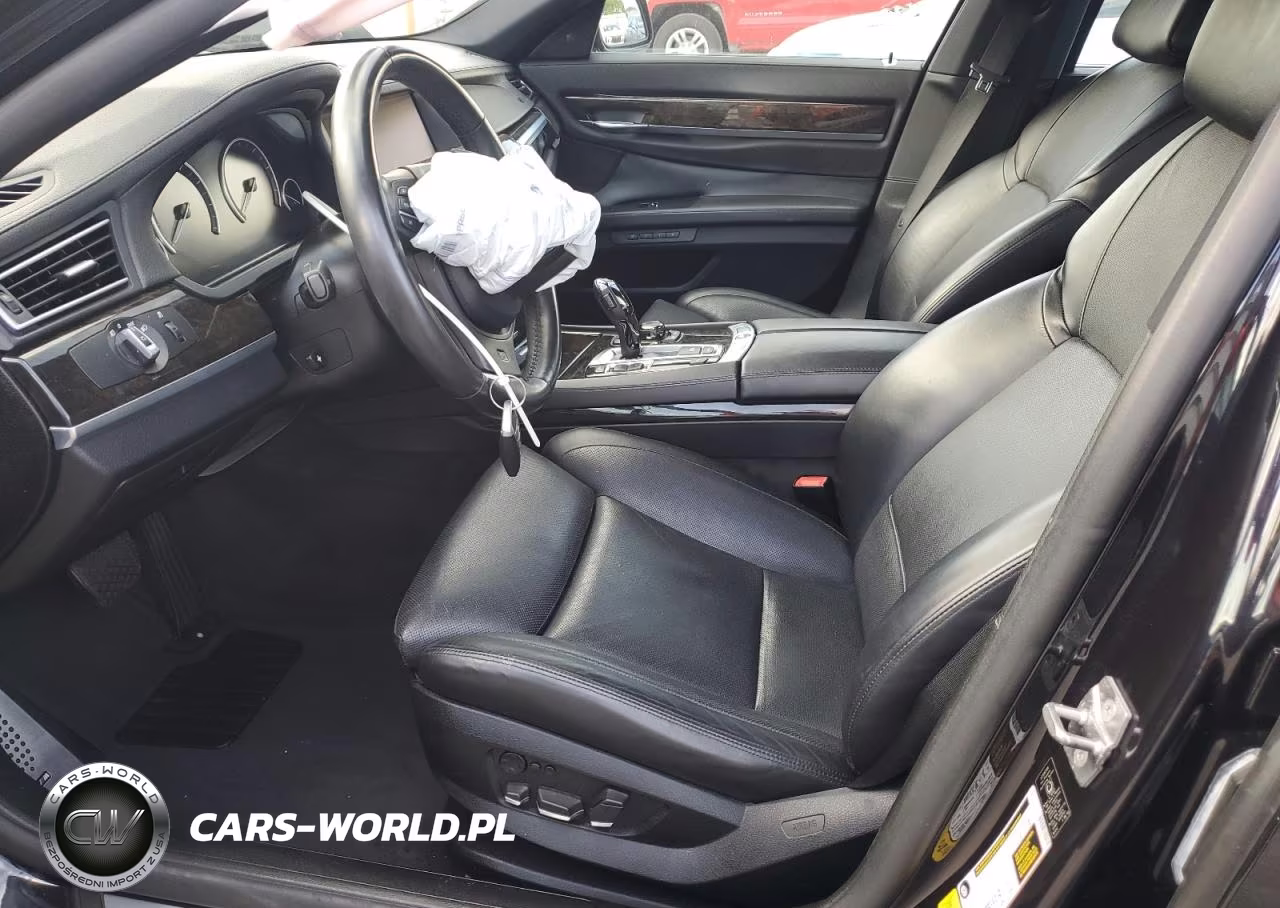 2012 BMW 750 Li VIN:WBAKB8C5XCDX20585 - 7
