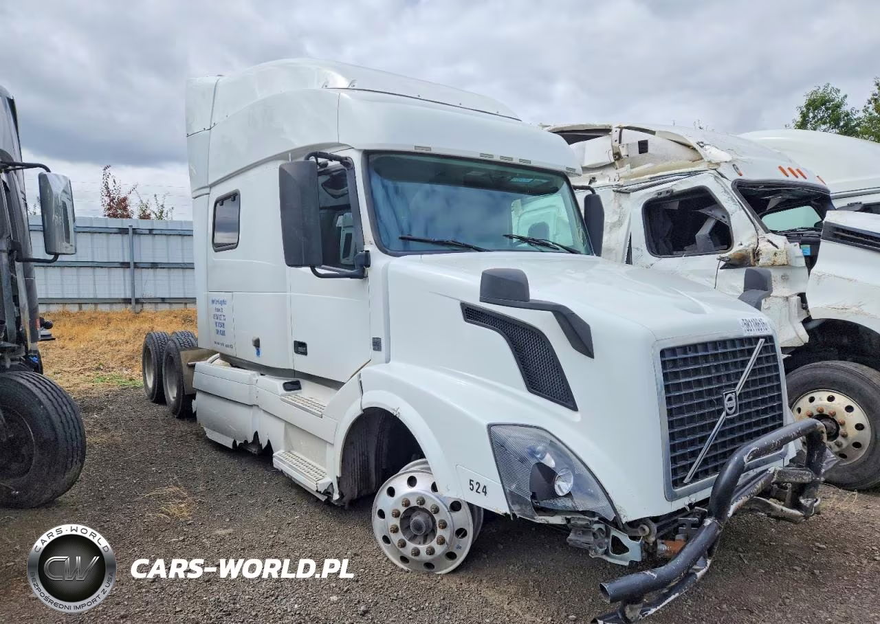 2015 Volvo Vnl Semi Truck
